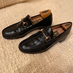 Men’s Gucci horsebit loafers. Size 8.5 or 41 1/2.   Good preloved shoes.